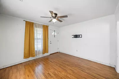 222 E James Street, Baytown, TX 77520 - Photo 11