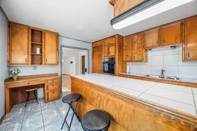 222 E James Street, Baytown, TX 77520 - Photo 19