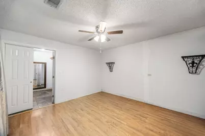 222 E James Street, Baytown, TX 77520 - Photo 27