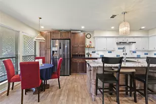 200 Old Bridge Lake, Houston, TX 77069 - Photo 13