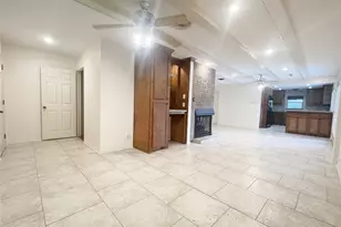 9655 Meadowcroft Dr, Houston, TX 77063 - Photo 5
