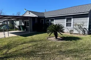 5425 Bataan Rd, Houston, TX 77033 - Photo 1