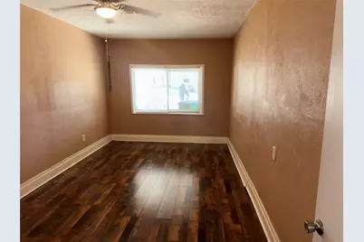 5425 Bataan Road, Houston, TX 77033 - Photo 7