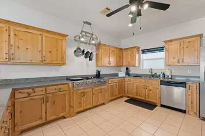 2416 Highway 87, Gilchrist, TX 77617 - Photo 11