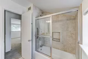 3334 Spring Valley Rd, Houston, TX 77080 - Photo 29