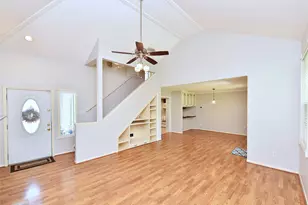8409 Bayou Pine Ct, Houston, TX 77040 - Photo 7