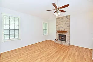8409 Bayou Pine Ct, Houston, TX 77040 - Photo 5