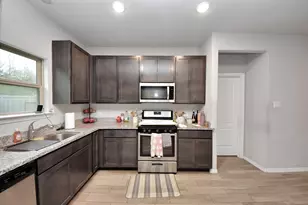 24718 Russet Bluff Trl, Houston, TX 77336 - Photo 13