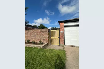 13043 Bacard Lane, Houston, TX 77099 - Photo 21