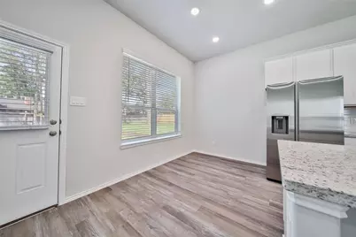 1410 Glenoaks Drive, Conroe, TX 77385 - Photo 7