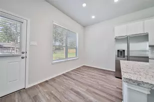 1410 Glen Oaks Dr, Conroe, TX 77385 - Photo 7