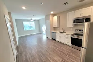 1620 Oak Tree Dr, Houston, TX 77080 - Photo 1