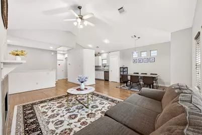 3635 Main Plaza Drive, Houston, TX 77025 - Photo 7