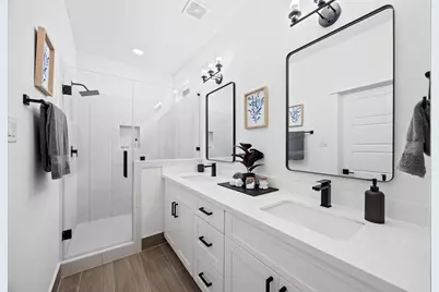 324 Neyland Street, Houston, TX 77022 - Photo 21