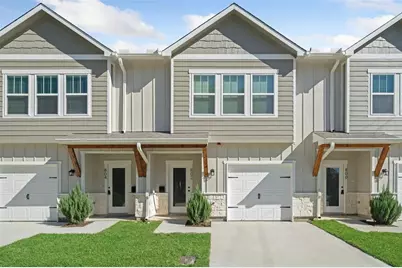 800 N Thompson Street, Conroe, TX 77301 - Photo 1