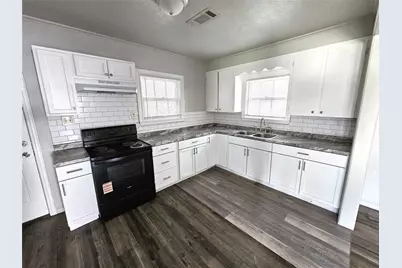 806 17th Avenue N, Texas City, TX 77590 - Photo 5