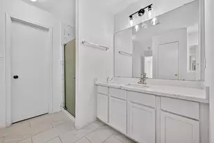 8366 Golf Green Cir, Houston, TX 77036 - Photo 27