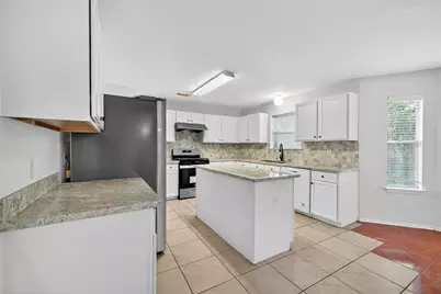 8366 Golf Green Circle, Houston, TX 77036 - Photo 17