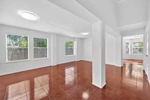 8366 Golf Green Cir, Houston, TX 77036 - Photo 7