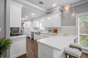 829 E 27th St, Houston, TX 77009 - Photo 7