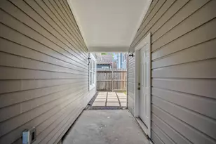 829 E 27th St, Houston, TX 77009 - Photo 35