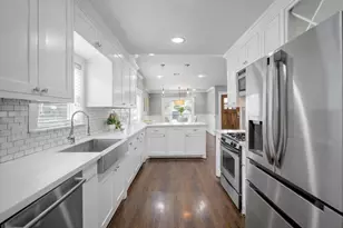 829 E 27th St, Houston, TX 77009 - Photo 13