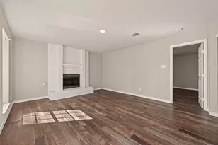 2923 Royal Glen Dr, Houston, TX 77339 - Photo 5