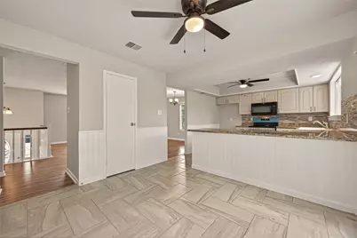 2923 Royal Glen Drive, Houston, TX 77339 - Photo 15