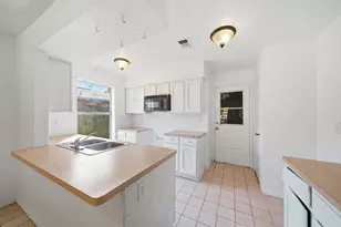 16957 Glen Eagle Dr, Conroe, TX 77385 - Photo 9