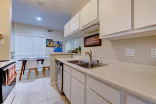 2300 Augusta Dr, Houston, TX 77057 - Photo 13