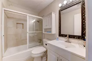 2300 Augusta Dr, Houston, TX 77057 - Photo 15
