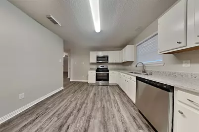 18623 Singing Woods Drive, Humble, TX 77346 - Photo 5