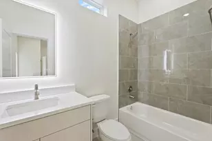 227 Noras Ln, Houston, TX 77022 - Photo 15