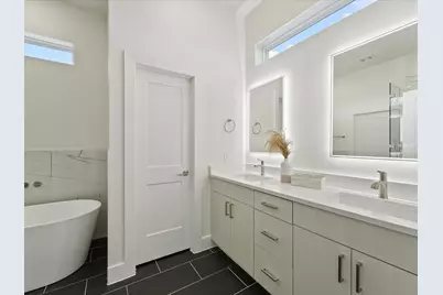 227 Noras Lane #A, Houston, TX 77022 - Photo 19