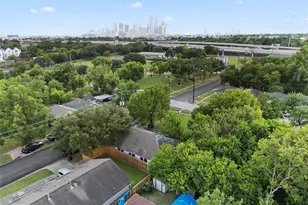 3207 Sumpter St, Houston, TX 77026 - Photo 3