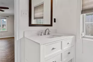 2210 Nina Lee Ln, Houston, TX 77018 - Photo 7