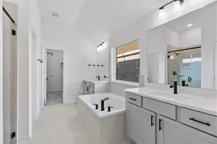 2127 Villa Bella Ln, Friendswood, TX 77546 - Photo 25