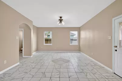 3215 Sapphire Star Drive, Houston, TX 77082 - Photo 5