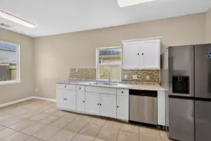 3215 Sapphire Star Dr, Houston, TX 77082 - Photo 17