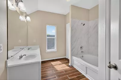 3215 Sapphire Star Drive, Houston, TX 77082 - Photo 29