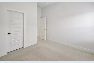 17767 Mill Manor Drive, Montgomery, TX 77316 - Photo 9