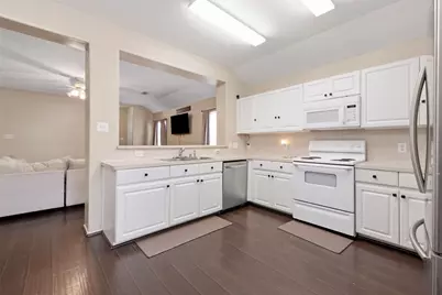 8011 Ginger Park Drive, Baytown, TX 77521 - Photo 5