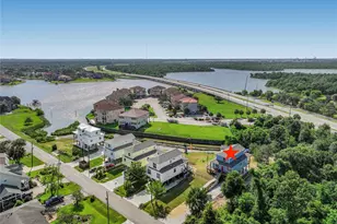 4444 Shady Lake Dr, Seabrook, TX 77586 - Photo 3