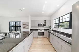 11925 N Hoa Sen Cir, Houston, TX 77072 - Photo 7