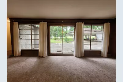 24 Greentree Lane, Conroe, TX 77304 - Photo 17