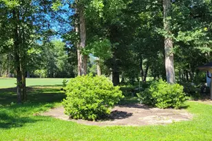 24 Greentree Ln, Conroe, TX 77304 - Photo 9