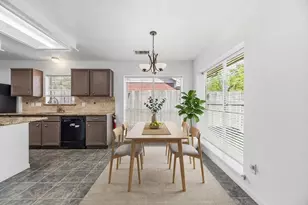 16423 Maple Downs Ln, Sugar Land, TX 77498 - Photo 17