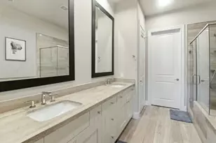 2302 Kolbe Grove Ln, Houston, TX 77080 - Photo 11