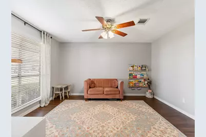 90 Live Oak, Van Vleck, TX 77482 - Photo 3
