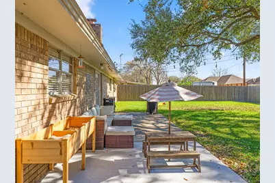 90 Live Oak, Van Vleck, TX 77482 - Photo 23
